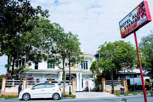 Hotel Alifa Syariah Padang  Exterior photo